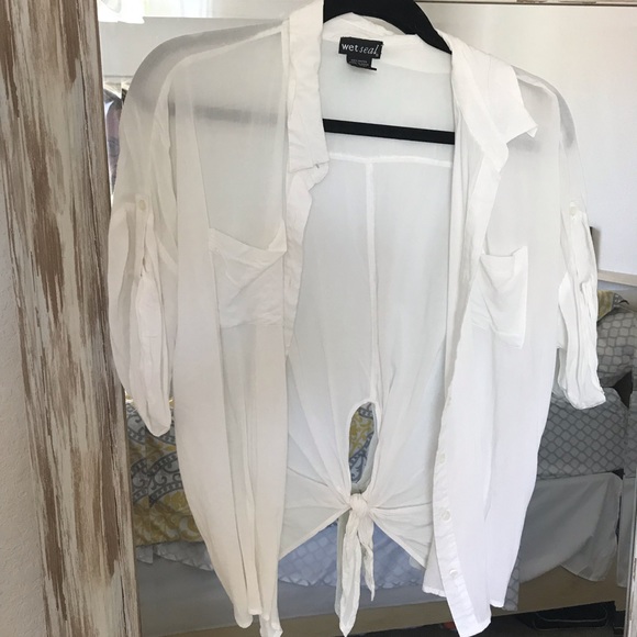 White button up shirt - Picture 1 of 2